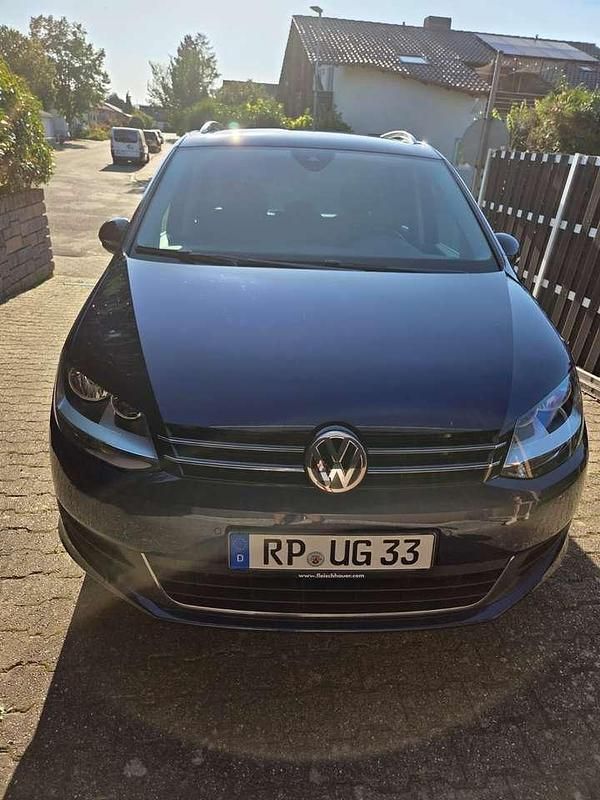 Blau Gebraucht 2020 VW Sharan Comfortline Van / Kleinbus | 33.450 € (Fairer Preis) - Bild 1/4