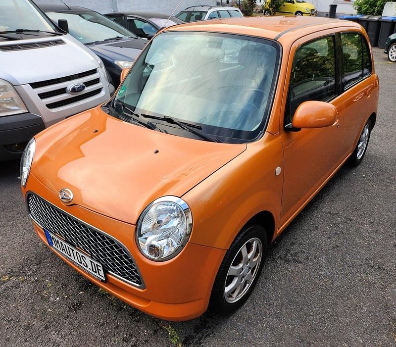 Orange Gebraucht 2006 Daihatsu Trevis Kleinwagen | 2.489 € (Fairer Preis) - Bild 1/4
