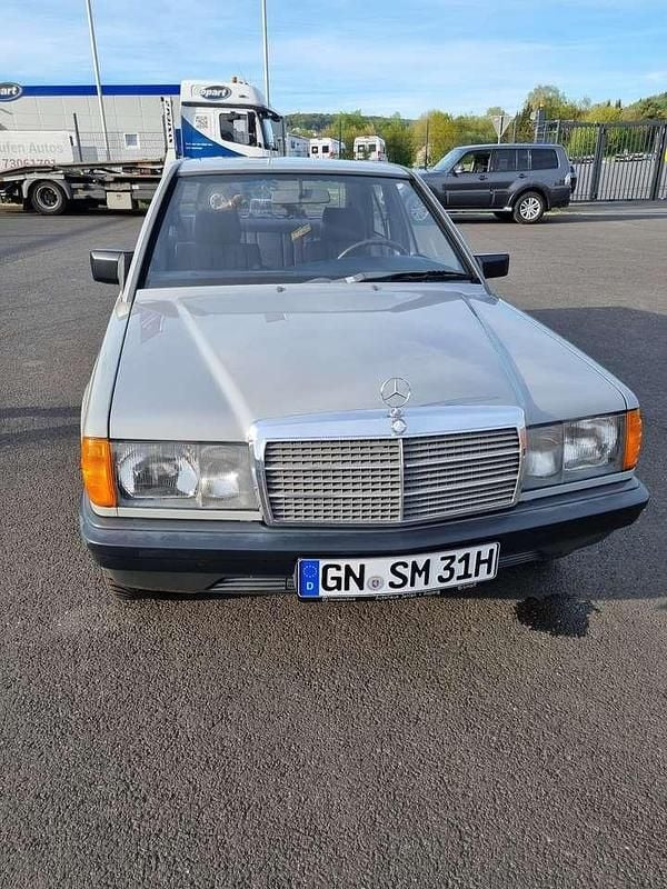 Gebraucht 1986 Mercedes 190 Limousine | 8.000 € - Bild 1/4
