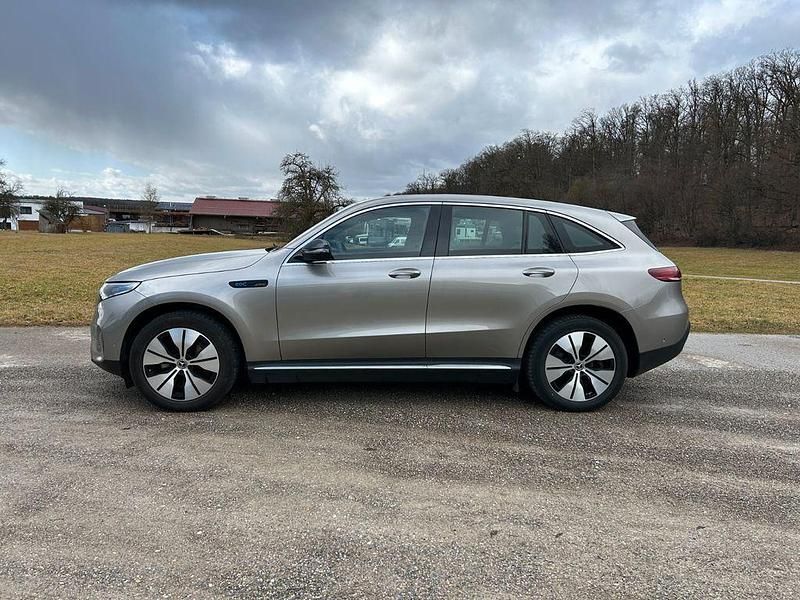 Gebraucht Mercedes EQC400 300 kW (408 PS) 2021 Silber SUV