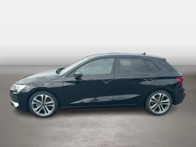 Gebraucht Audi A3 Ambiente 150 PS (110 kW) 2025 Mythosschwarz metallic Limousine
