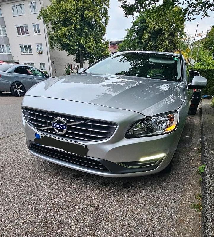 Silber Gebraucht 2014 Volvo V60 Kombi | 6.500 € (Guter Preis) - Bild 1/4