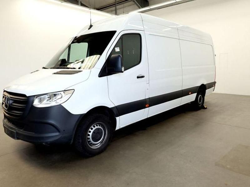 Gebraucht Mercedes Sprinter 170 PS (125 kW) 2025 Arktikweiss Van