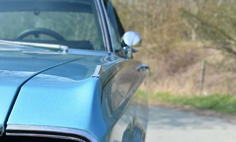 Grün Gebraucht 1968 Chrysler New Yorker Limousine | 29.000 € - Bild 1/4