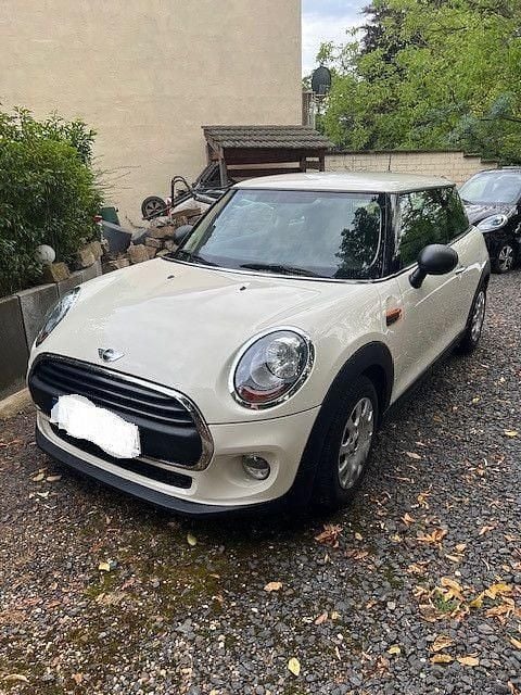 Weiß Gebraucht 2015 Mini ONE Kleinwagen | 8.000 € (Guter Preis) - Bild 1/4