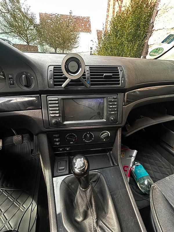 Gebraucht BMW 525 163 PS (119 kW) 2003 Grün Limousine