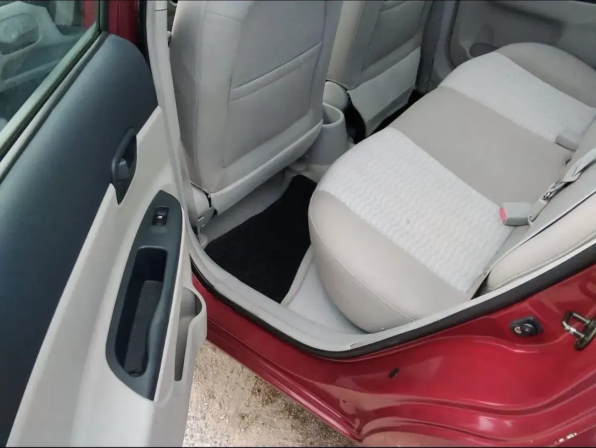 Gebraucht Hyundai Accent 97 PS (71 kW) 2006 Rot Kleinwagen