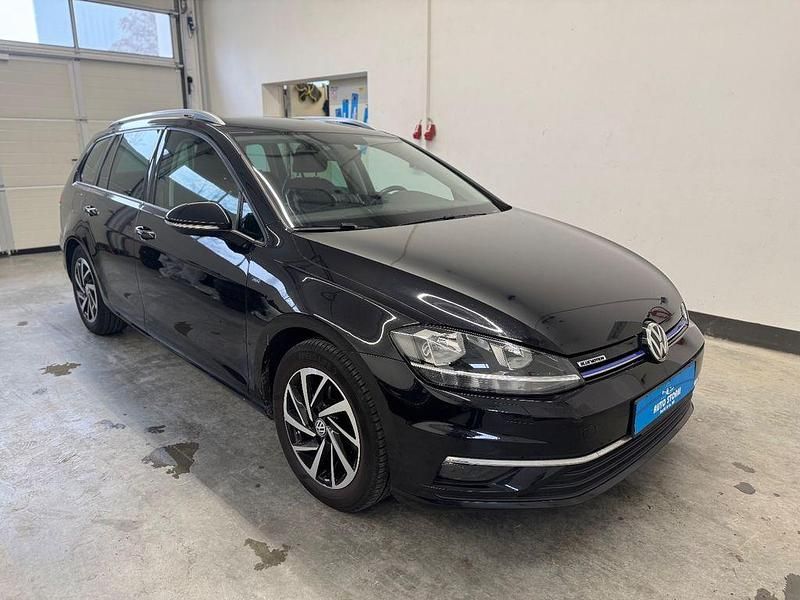 Gebraucht VW Golf VII Join 131 PS (96 kW) 2019 Schwarz Kombi