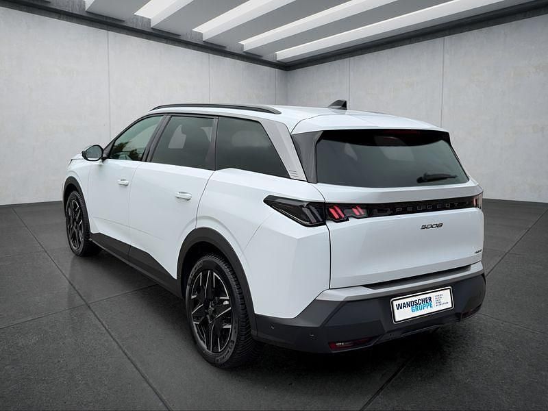 Gebraucht Peugeot 5008 136 PS (100 kW) 2025 Weiß Van / Kleinbus