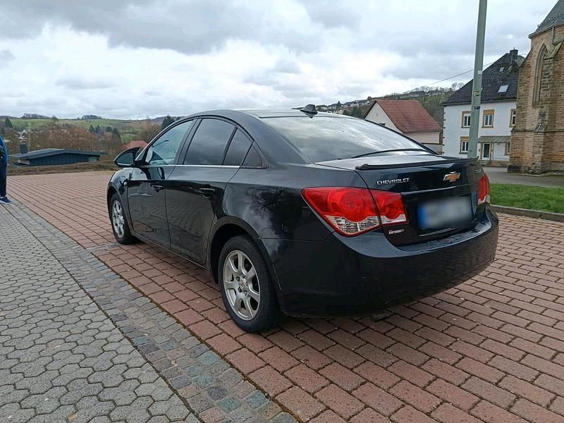 Gebraucht Chevrolet Cruze 145 PS (106 kW) 2012 Schwarz Limousine