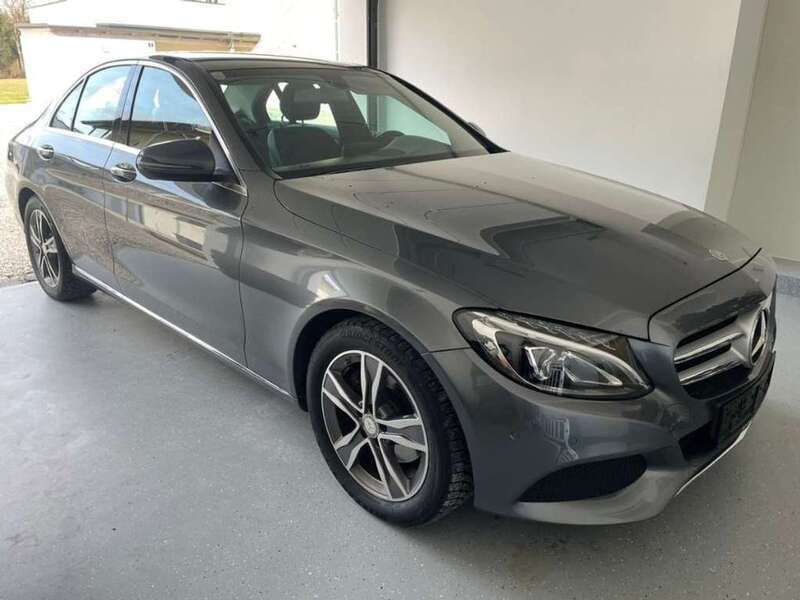 Grau Gebraucht 2016 Mercedes C220 Limousine | 17.890 € (Fairer Preis) - Bild 1/4