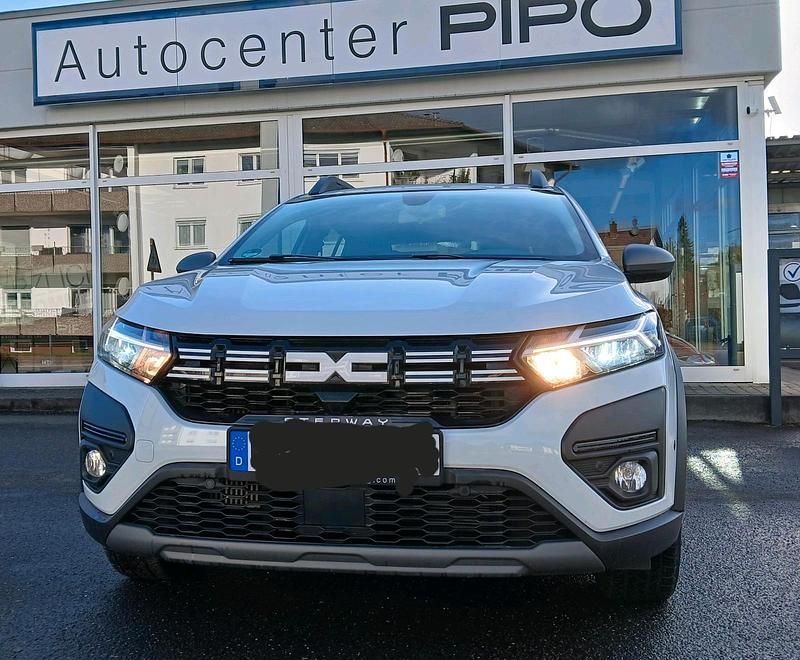 Gebraucht Dacia Sandero Expression 91 PS (66 kW) 2023 Weiß Kleinwagen