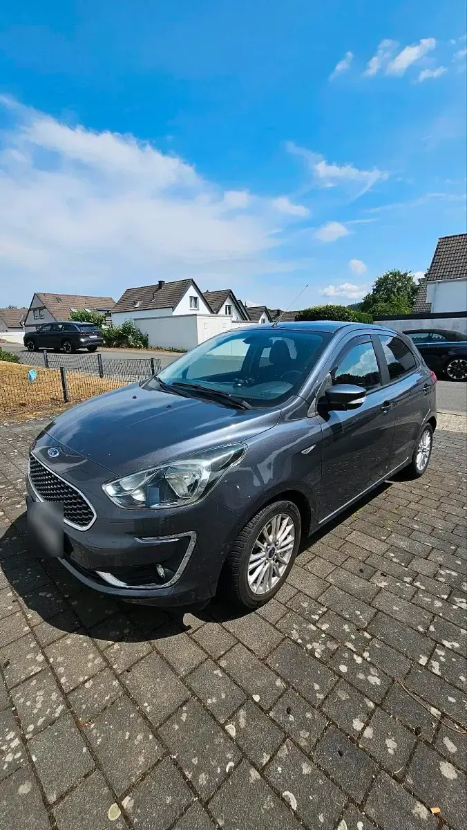 Gebraucht Ford Ka Plus 86 PS (63 kW) 2019 Grau Kleinwagen