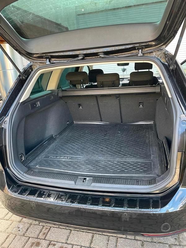 Gebraucht VW Passat 150 PS (110 kW) 2016 Schwarz Kombi