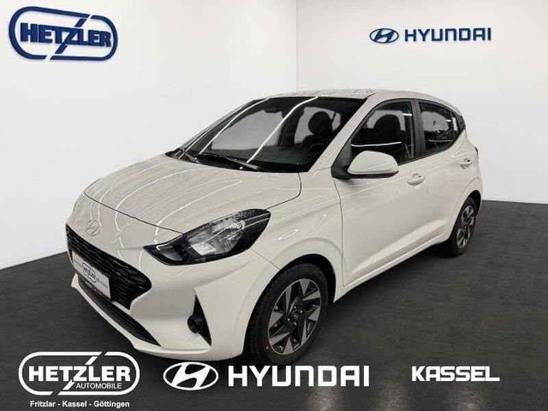 Weiß Gebraucht 2024 Hyundai i10 Prime Kleinwagen | 19.990 € (Fairer Preis) - Bild 1/4