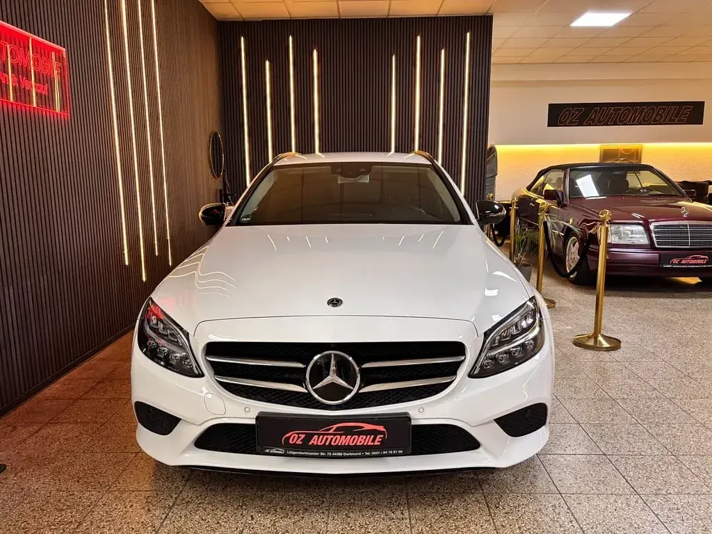 Gebraucht Mercedes C180 156 PS (114 kW) 2020 Weiß Kombi