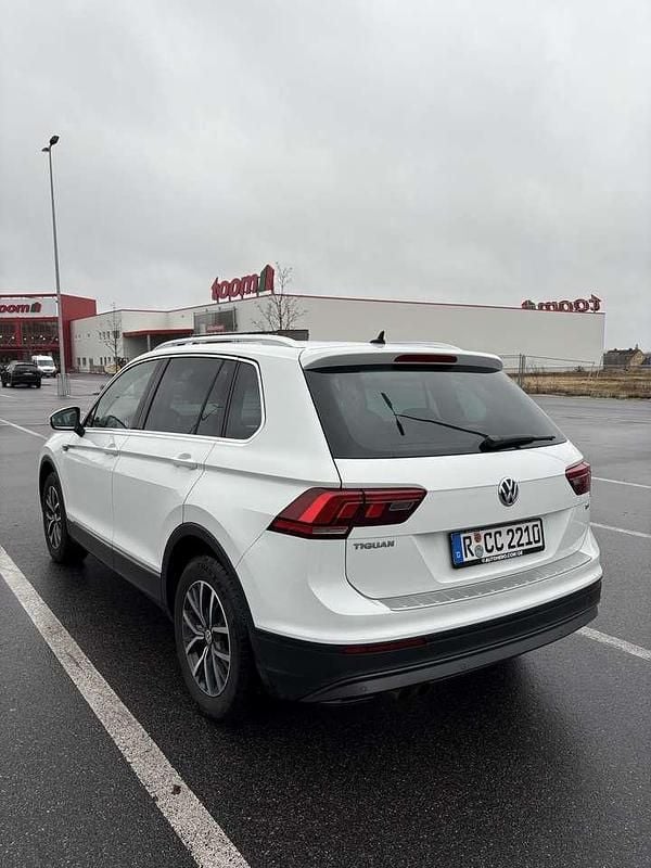 Gebraucht 2016 VW Tiguan Comfortline SUV | 12.590 € (Superpreis) - Bild 1/4