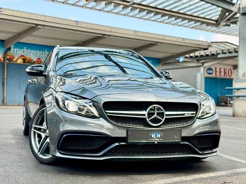 Grau Gebraucht 2016 Mercedes C63 AMG AMG Limousine | 38.900 € (Superpreis) - Bild 1/4
