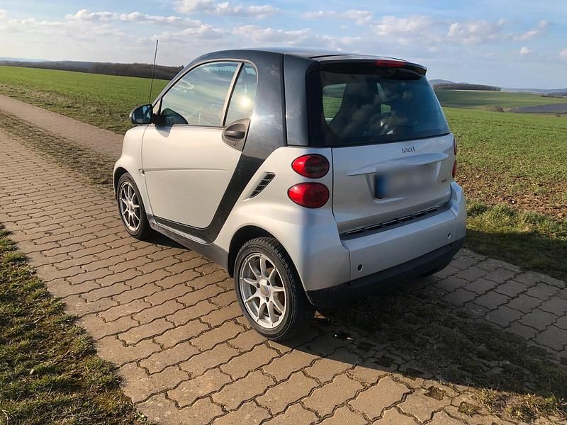 Gebraucht Smart ForTwo Coupé 70 PS (51 kW) 2009 Silber Coupé