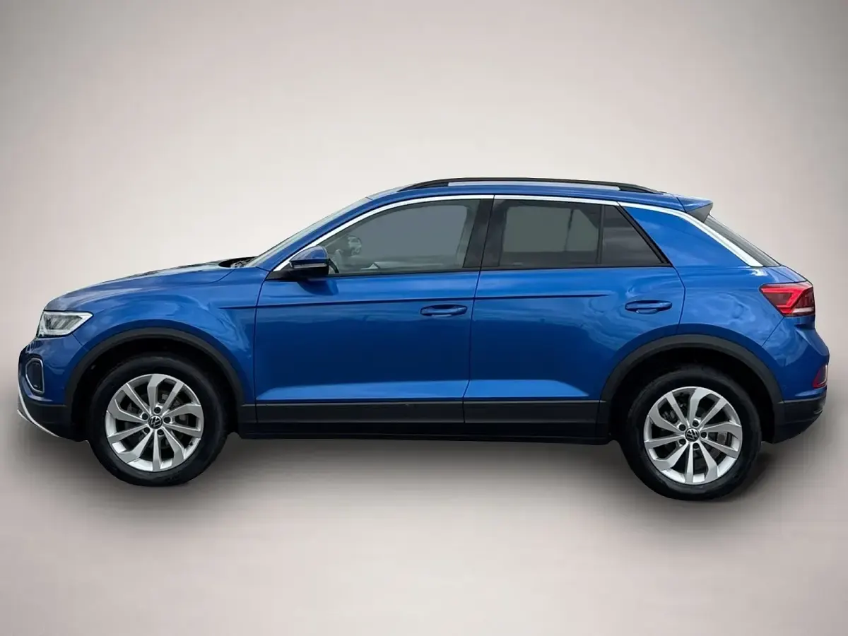 Gebraucht VW T-Roc Life 150 PS (110 kW) 2025 Ravennablau SUV