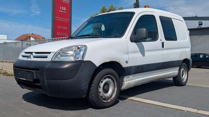 Weiß Gebraucht 2007 Citroën Berlingo Van / Kleinbus | 950 € (Superpreis) - Bild 1/4