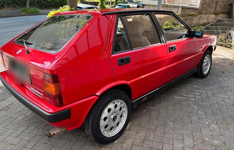 Gebraucht Lancia Delta 132 PS (97 kW) 1989 Rot Kleinwagen