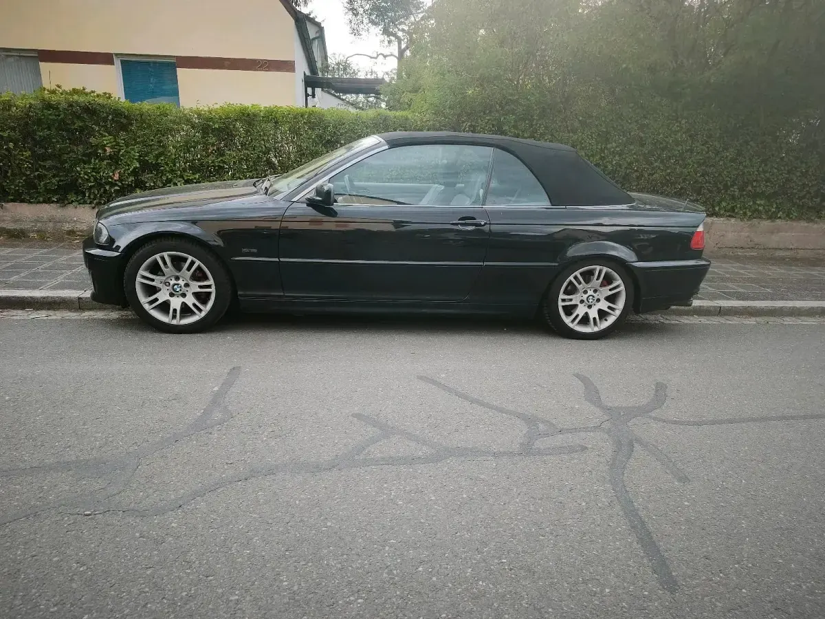 Gebraucht BMW 320 170 PS (125 kW) 2001 Schwarz Cabrio