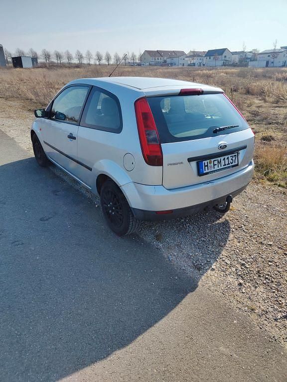 Gebraucht Ford Fiesta 80 PS (58 kW) 2003 Grau Kleinwagen
