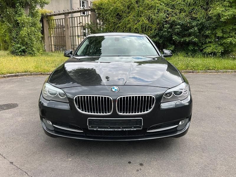Gebraucht 2011 BMW 520 Efficient Dynamics Limousine | 10.500 € (Guter Preis) - Bild 1/4