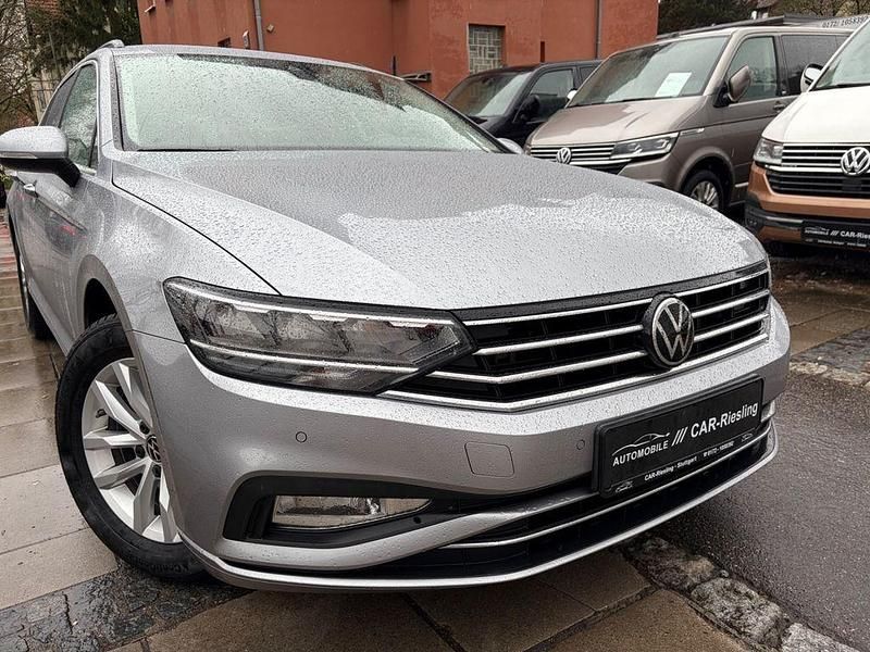 Gebraucht VW Passat 150 PS (110 kW) 2021 Silber Limousine