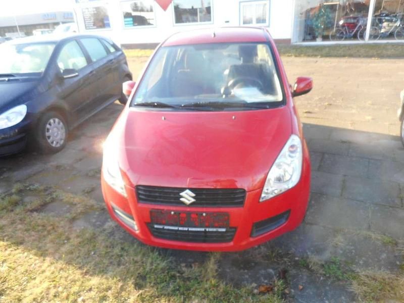 Rot Gebraucht 2009 Suzuki Splash Club Kleinwagen | 4.980 € (Teuer) - Bild 1/4