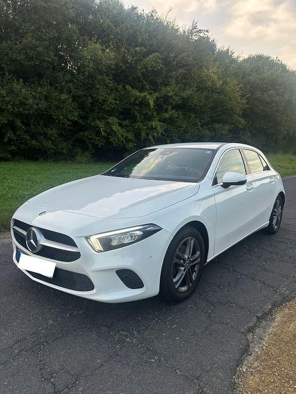 Weiß Gebraucht 2018 Mercedes A200 Progressive Limousine | 16.000 € (Fairer Preis) - Bild 1/4