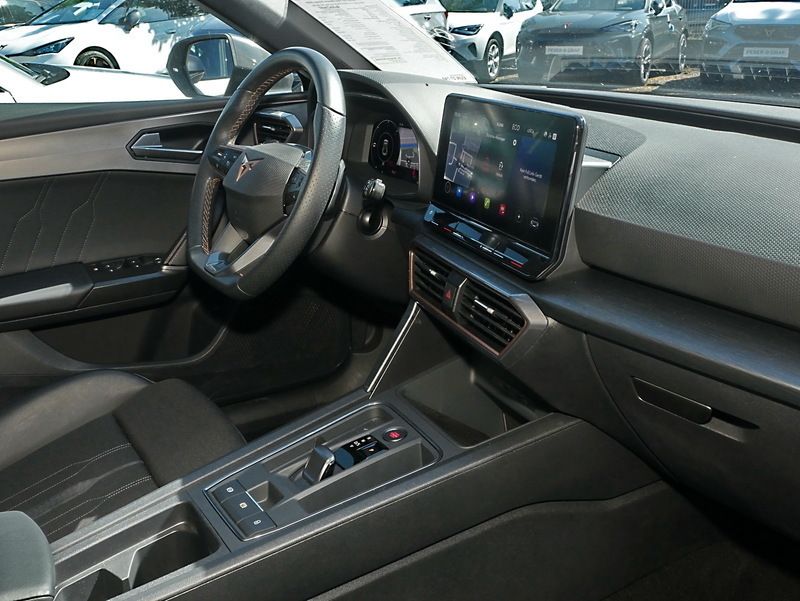 Gebraucht Cupra Leon VZ 245 PS (180 kW) 2022 Midnight schwarz metallic Limousine