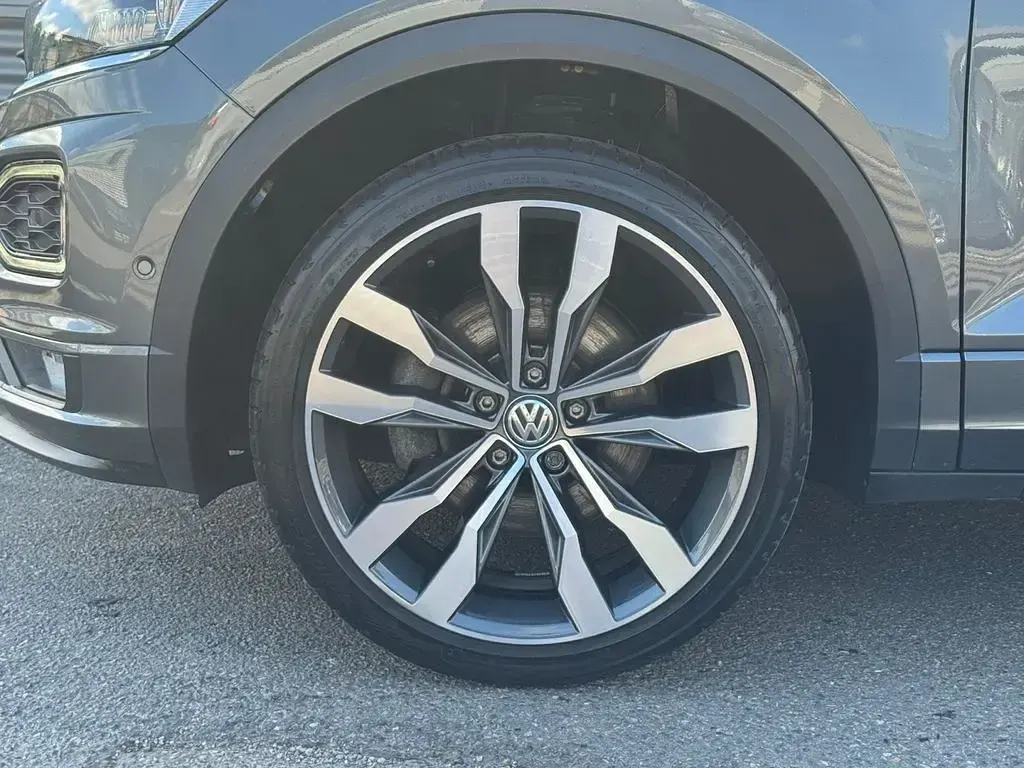 Second-hand VW T-Roc Active 150 CP (110 kW) 2019 Gri SUV