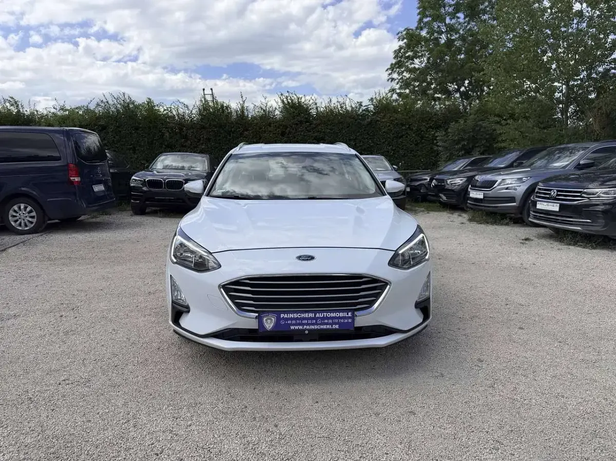 Gebraucht Ford Focus Cool & Connect 120 PS (88 kW) 2020 Frozen white Kombi