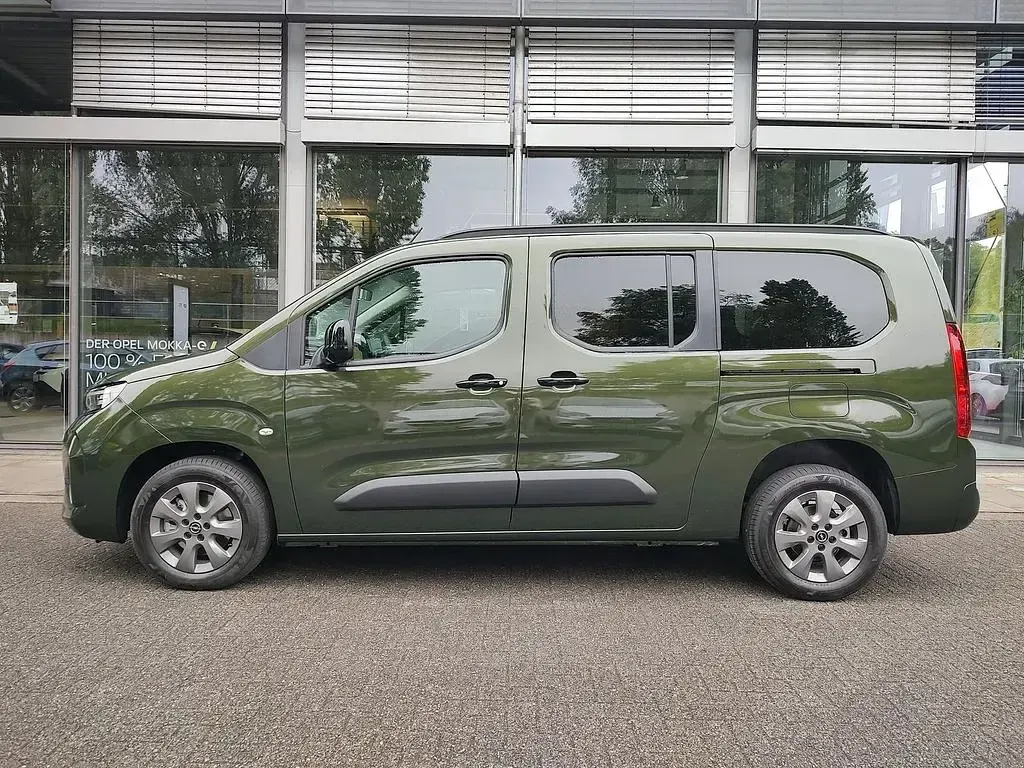 Nowe Opel Combo Life Edition 131 KM (96 kW) 2026 Typ aussenverkleidung metalliclackierung Minivan
