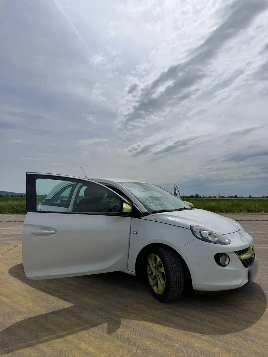 Second-hand Opel Adam 69 CP (50 kW) 2013 Alb Hatchback