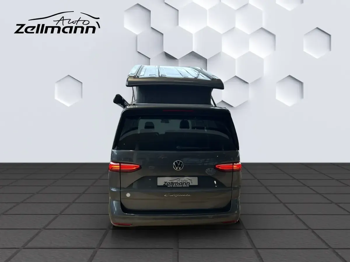 Gebraucht VW California Beach 204 PS (150 kW) 2025 Grau Van
