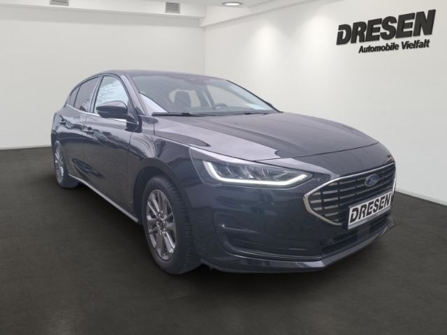 Używany Ford Focus Titanium 125 KM (91 kW) 2023 Czarny Sedan/Limuzyna