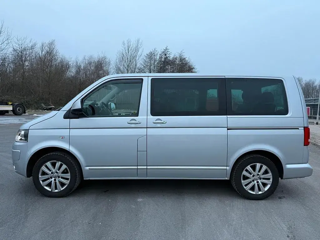 Usata VW T5 Highline 140 CV (102 kW) 2014 Argento Furgone