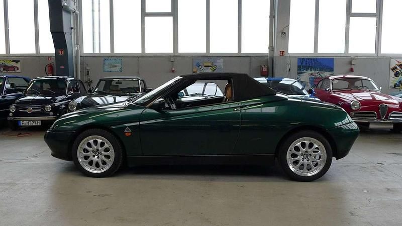Gebraucht Alfa Romeo Spider 192 PS (141 kW) 1997 Verde tropico Cabrio
