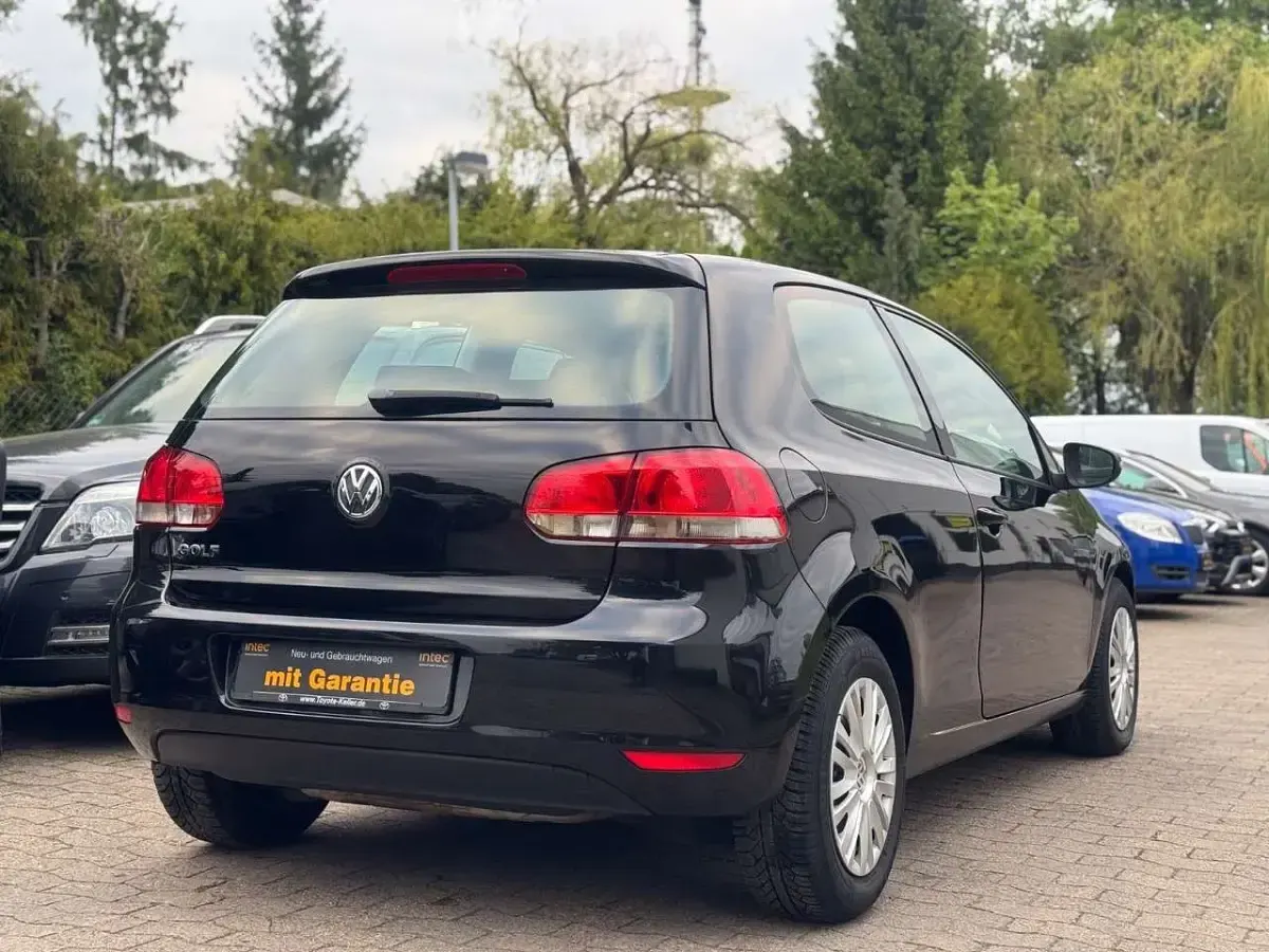 Gebraucht VW Golf VI 80 PS (58 kW) 2009 Deep black perleffekt Kleinwagen