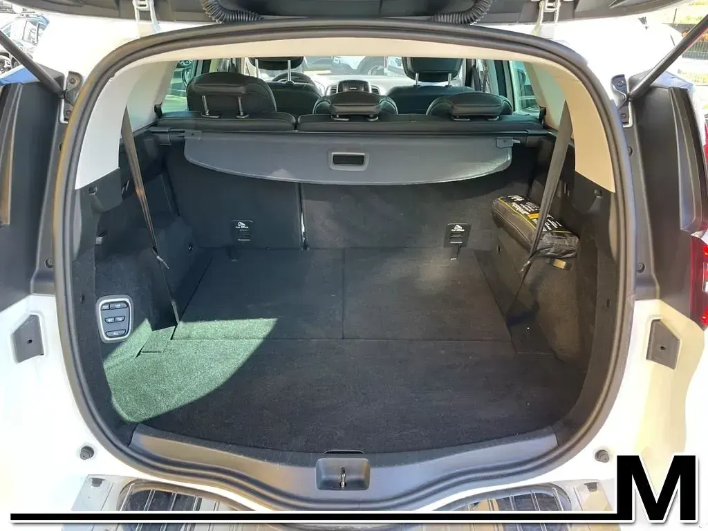 Gebraucht Renault Grand Scénic IV Techno 140 PS (102 kW) 2023 Weiss Van / Kleinbus