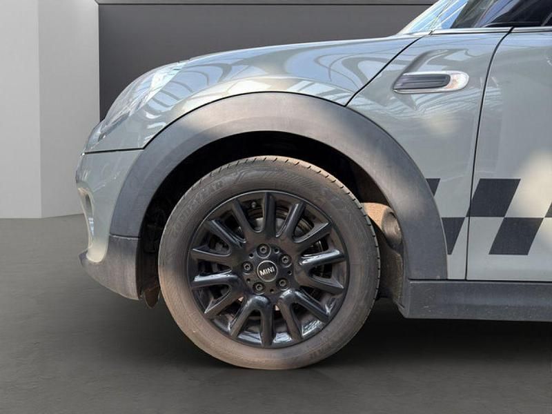 Usado Mini Cooper D 116 HP (85 kW) 2017 Cinzento Citadino