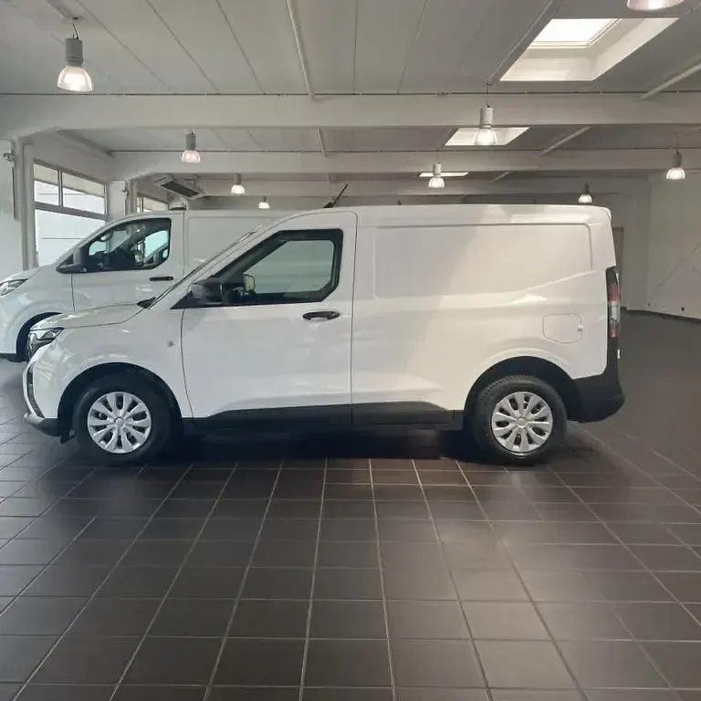 Neu Ford Transit Trend 101 PS (74 kW) 2026 Frozen white weiß Van / Kleinbus