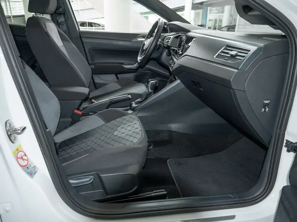 Gebraucht VW Taigo R-line 110 PS (80 kW) 2022 Pure white SUV