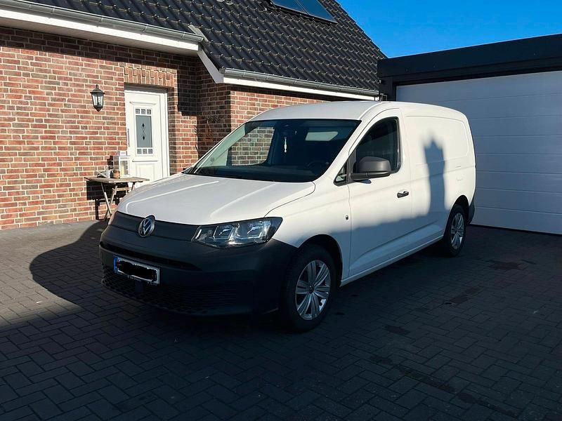 Używany VW Caddy 102 KM (75 kW) 2021 Biały Minivan