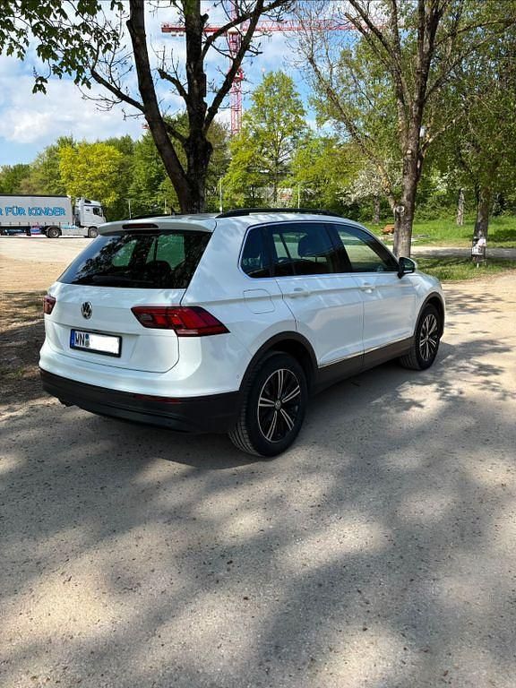 Second-hand VW Tiguan 190 CP (139 kW) 2019 Alb SUV