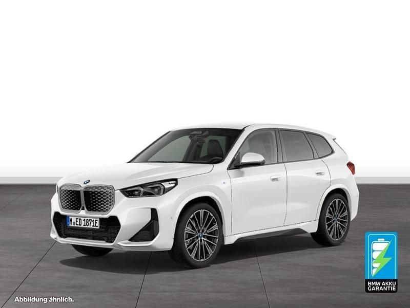 Gebraucht BMW iX1 M Sport 225 kW (306 PS) 2025 Weiß SUV