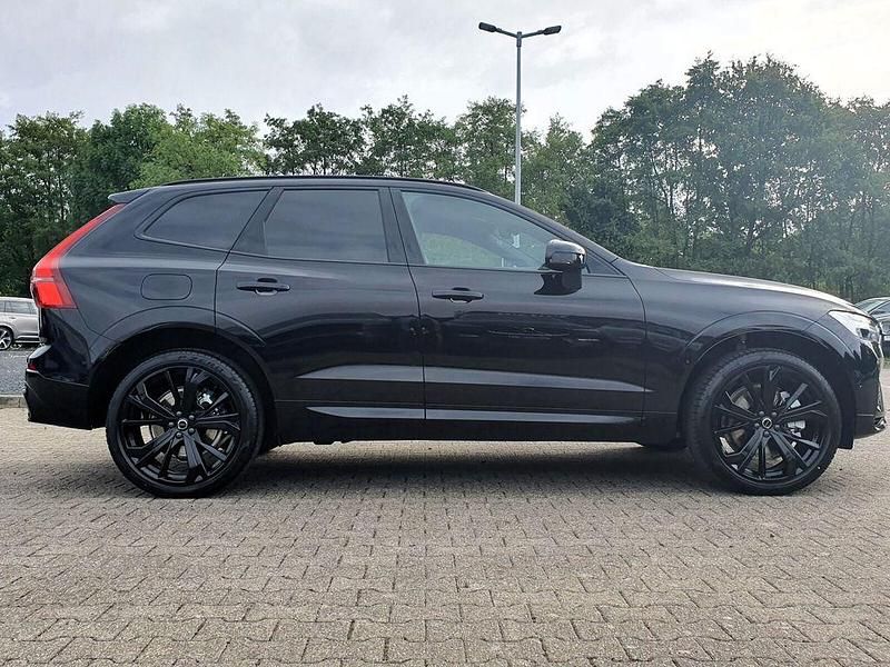 Neu Volvo XC60 Plus 349 PS (256 kW) 2025 Schwarz SUV